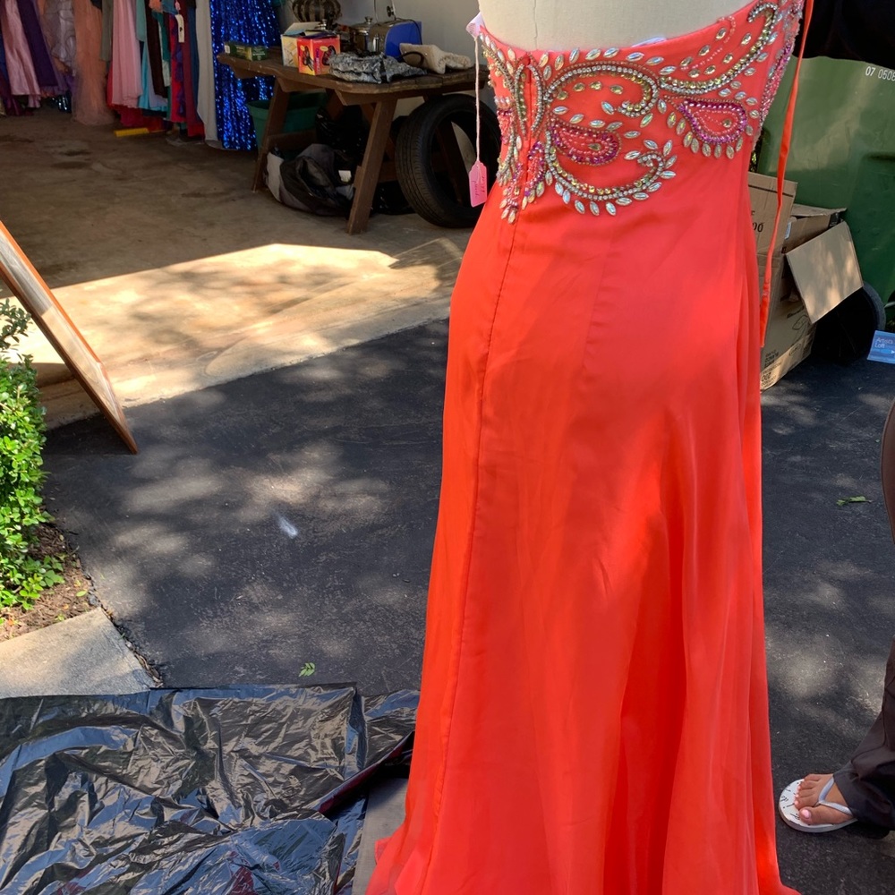 Dress - Picture 2 of 2